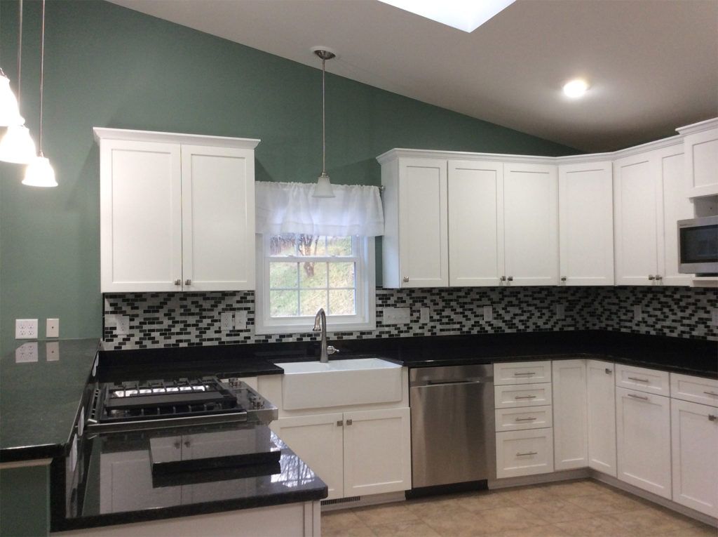 New kitchen by Built Right Construction, Inc